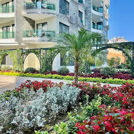 в 150м от моря, тосмур