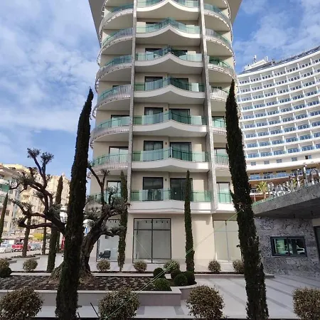 в 150м от моря, тосмур 公寓