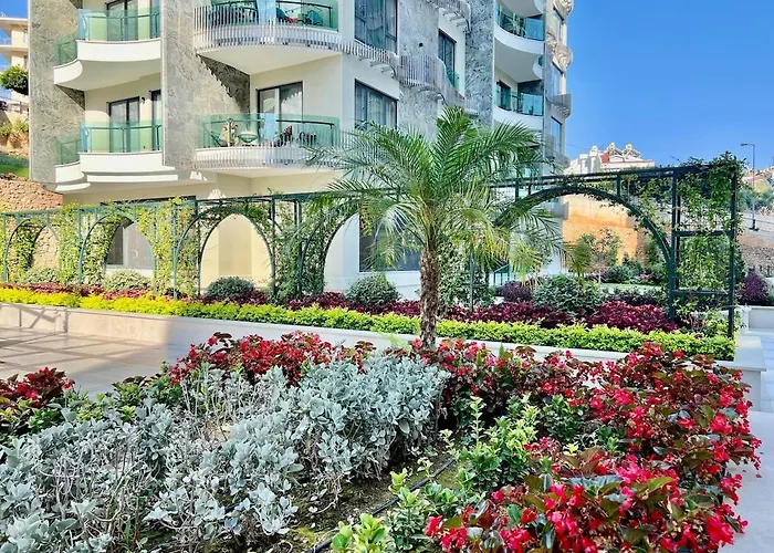 в 150м от моря, тосмур